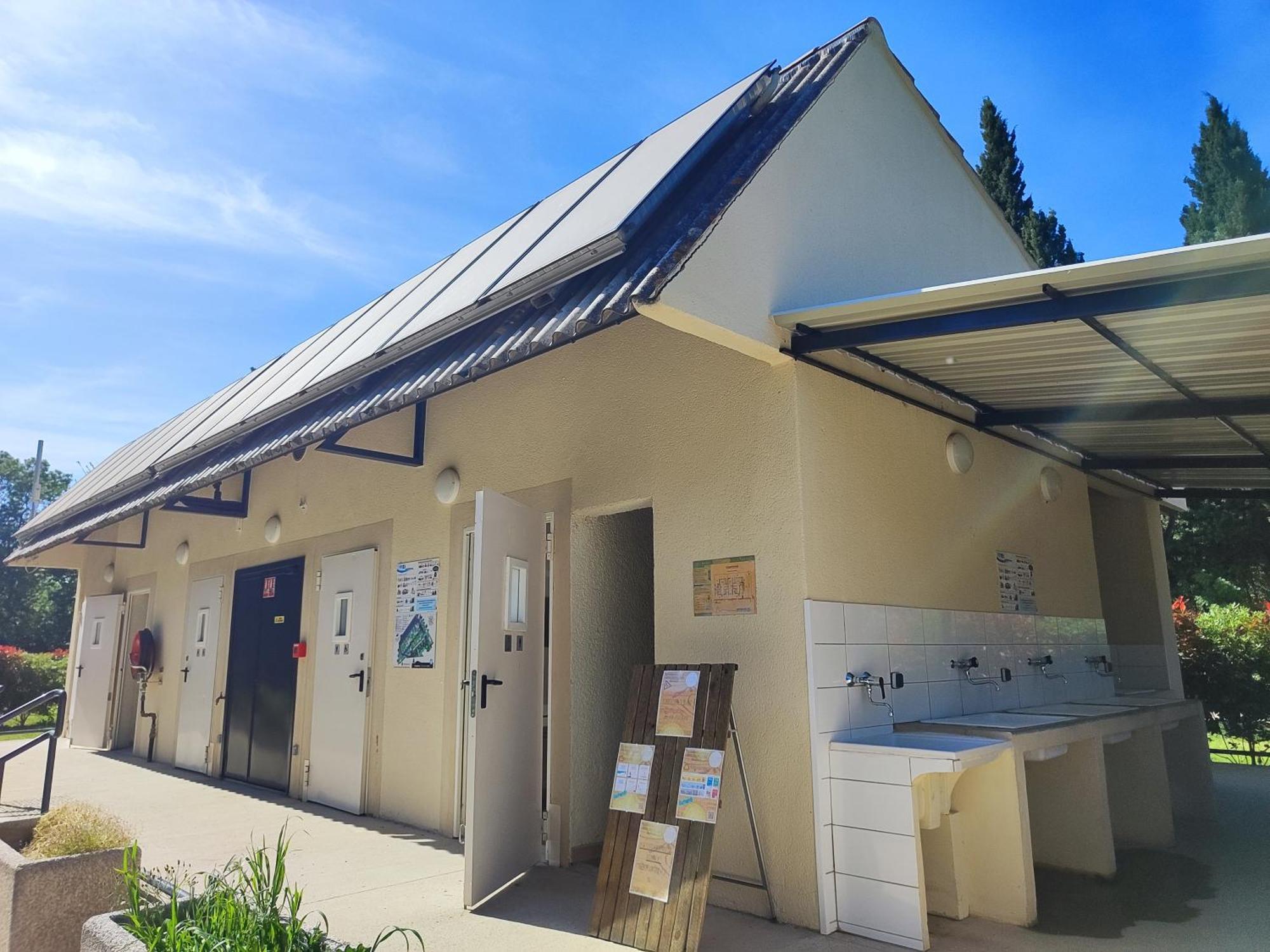 Camping Porte Des Alpilles By M.A Destination Glamping Saint-Étienne-du-Grès 외부 사진