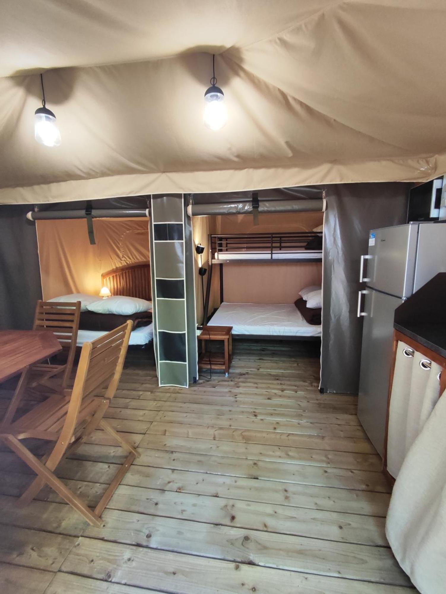 Camping Porte Des Alpilles By M.A Destination Glamping Saint-Étienne-du-Grès 외부 사진