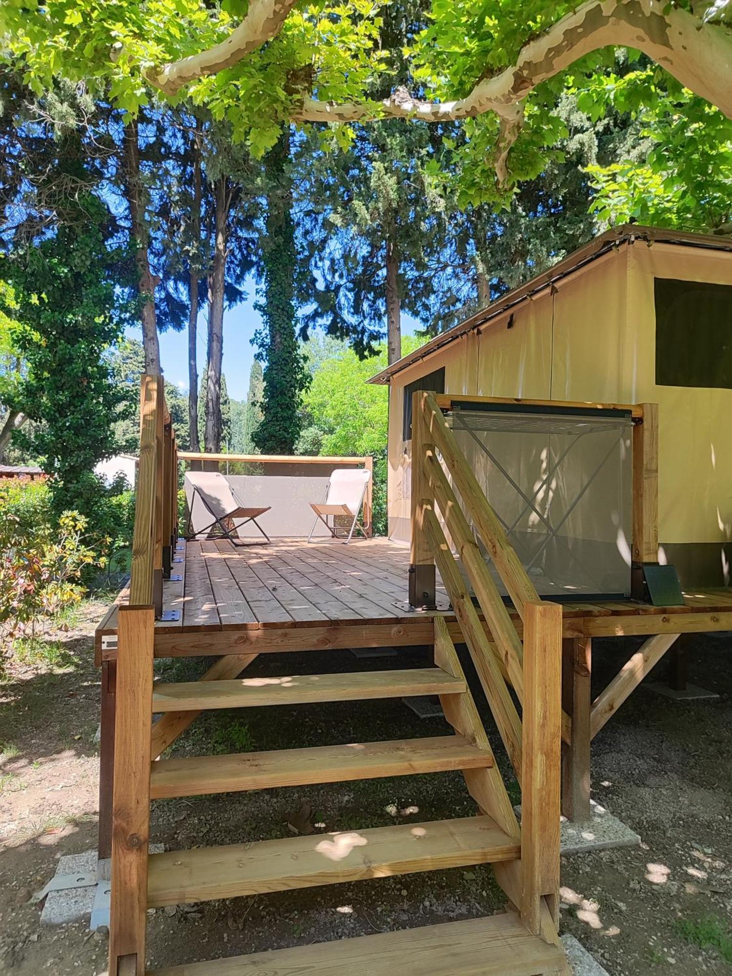 Camping Porte Des Alpilles By M.A Destination Glamping Saint-Étienne-du-Grès 외부 사진