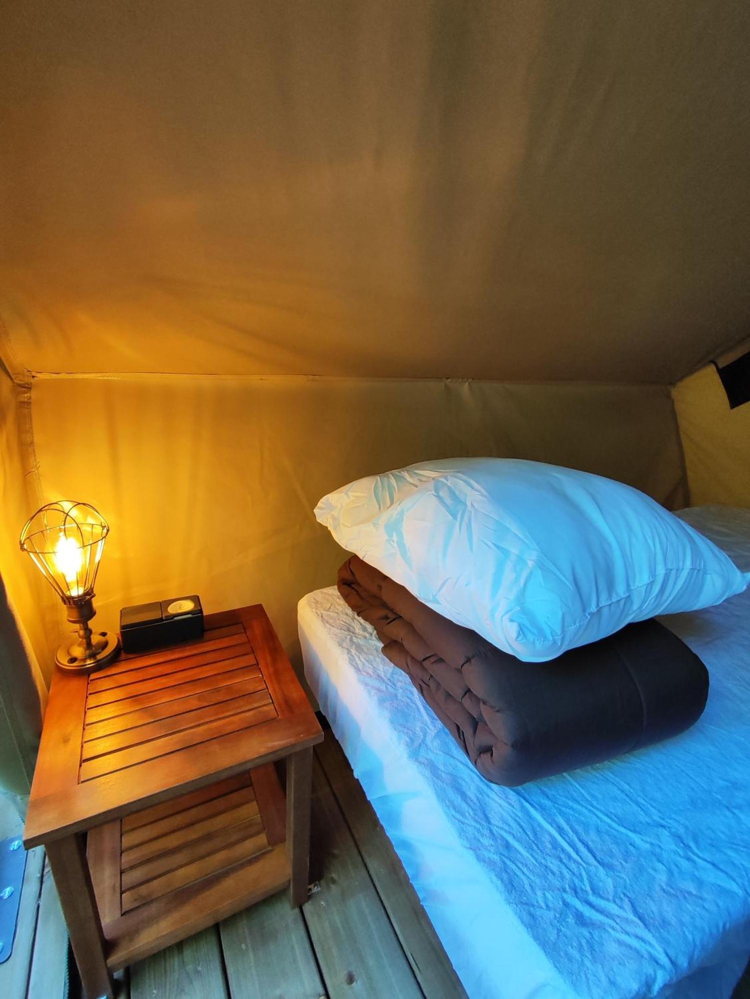 Camping Porte Des Alpilles By M.A Destination Glamping Saint-Étienne-du-Grès 외부 사진